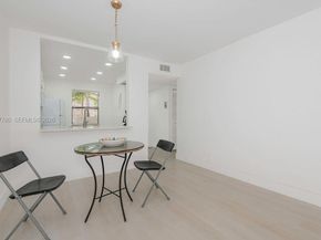 10434 Sunrise Lakes Blvd 109, Sunrise FL 33322