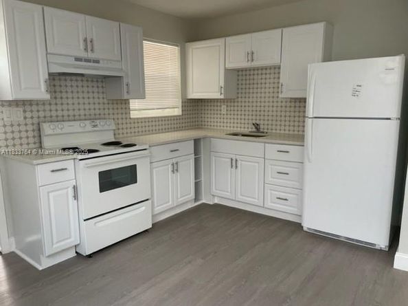 Undisclosed Address #A11833764, Fort Lauderdale FL 33311