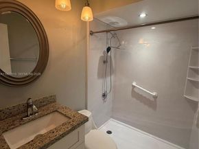 17268 NW 60th Ct, Hialeah FL 33015