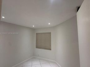 17268 NW 60th Ct, Hialeah FL 33015