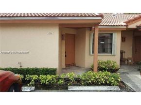17268 NW 60th Ct, Hialeah FL 33015