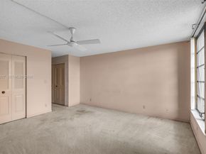 6321 Coral Lake Dr 209, Margate FL 33063