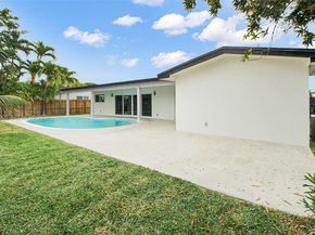 4940 SW 87th Ct, Miami FL 33165
