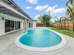 4940 SW 87th Ct, Miami FL 33165
