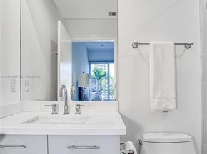 Undisclosed Address #A12032921, Hollywood FL 33019