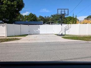 4220 NW 23rd Ave, Miami FL 33142
