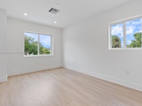 1567 NW 94TH Way 10, Coral Springs FL 33071