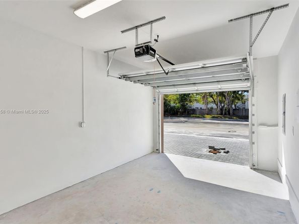 1567 NW 94TH Way 10, Coral Springs FL 33071