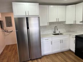 800 NW 29th Ter, Miami FL 33127