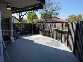 4825 SW 149th Ct 18B, Miami FL 33185
