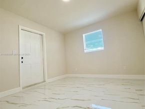 7821 NW 30th St, Davie FL 33024