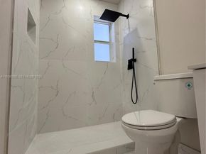 7821 NW 30th St, Davie FL 33024