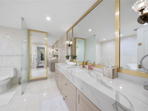 1925 Brickell Ave DPH3, Miami FL 33129