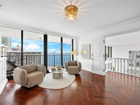 1925 Brickell Ave DPH3, Miami FL 33129