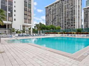 1925 Brickell Ave DPH3, Miami FL 33129