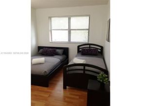 15600 SW 80th St L302, Miami FL 33193