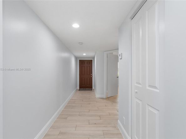 1110 SW 125th Ave 112M, Pembroke Pines FL 33027