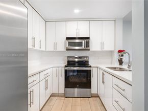 1110 SW 125th Ave 112M, Pembroke Pines FL 33027