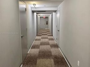 92 SW 3rd St 3608, Miami FL 33130
