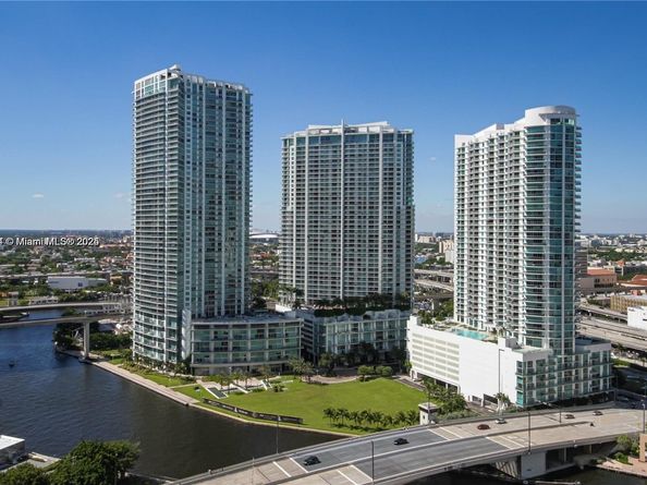 92 SW 3rd St 3608, Miami FL 33130