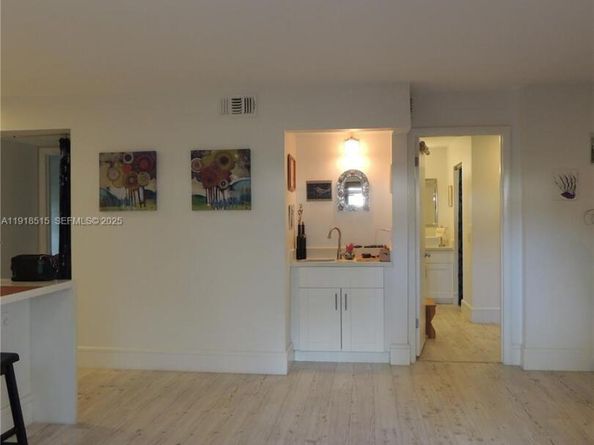 7951 Eastlake Dr C, Boca Raton FL 33433