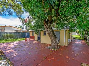 811 NW 24th Ct, Miami FL 33125