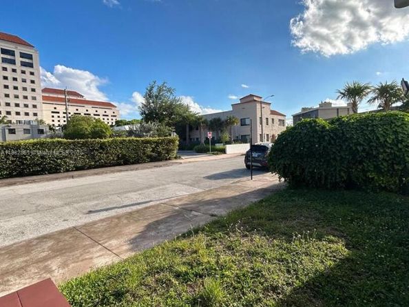 29 Oviedo Ave, Coral Gables FL 33134