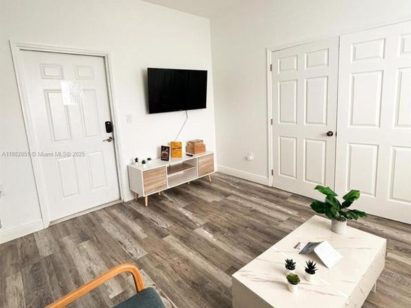 29 Oviedo Ave, Coral Gables FL 33134