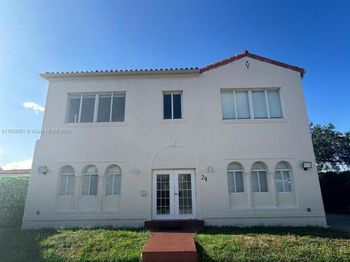 29 Oviedo Ave