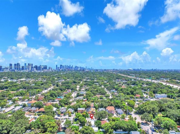 421 NW 59th St, Miami FL 33127