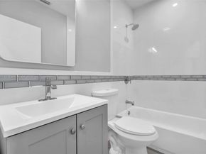 421 NW 59th St, Miami FL 33127