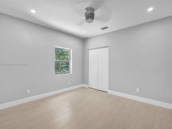 421 NW 59th St, Miami FL 33127