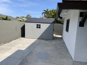 1801 NW 42nd St, Oakland Park FL 33309