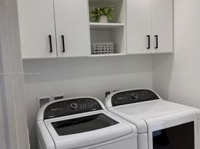 1801 NW 42nd St, Oakland Park FL 33309