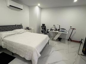 1801 NW 42nd St, Oakland Park FL 33309