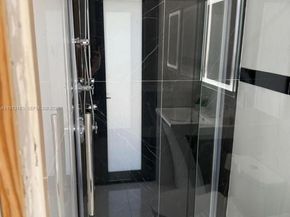 1801 NW 42nd St, Oakland Park FL 33309