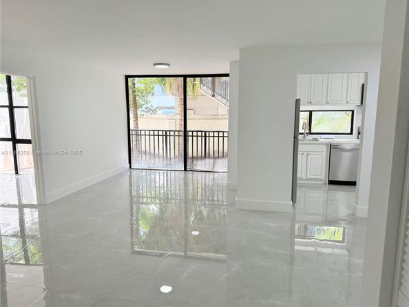 16909 N Bay Rd 116, Sunny Isles Beach FL 33160