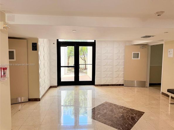 16909 N Bay Rd 116, Sunny Isles Beach FL 33160