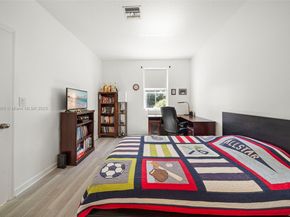 3745 NE 214th St 37, Aventura FL 33180