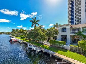 3745 NE 214th St 37, Aventura FL 33180