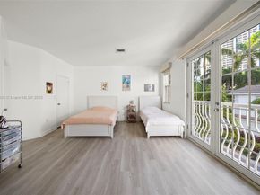 3745 NE 214th St 37, Aventura FL 33180