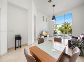 3745 NE 214th St 37, Aventura FL 33180