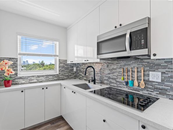 2401 SW 10th St 401, Miami FL 33135
