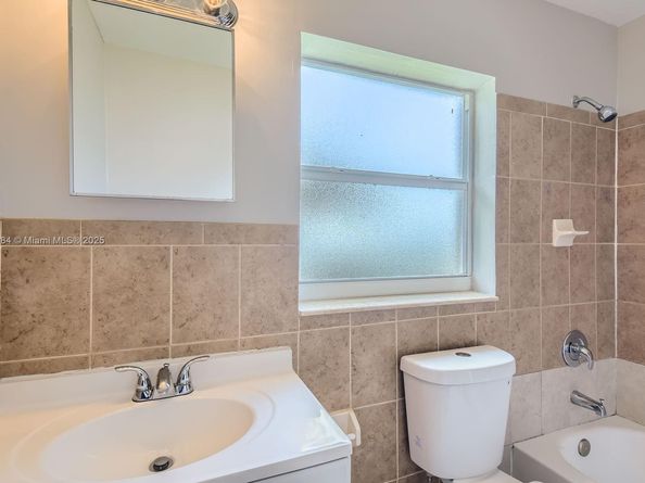 766 NW 35th Ave, Lauderhill FL 33311