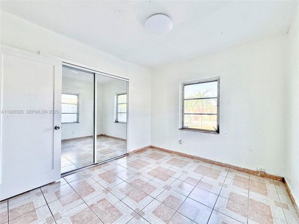 334 W 36th Ter, Hialeah FL 33012