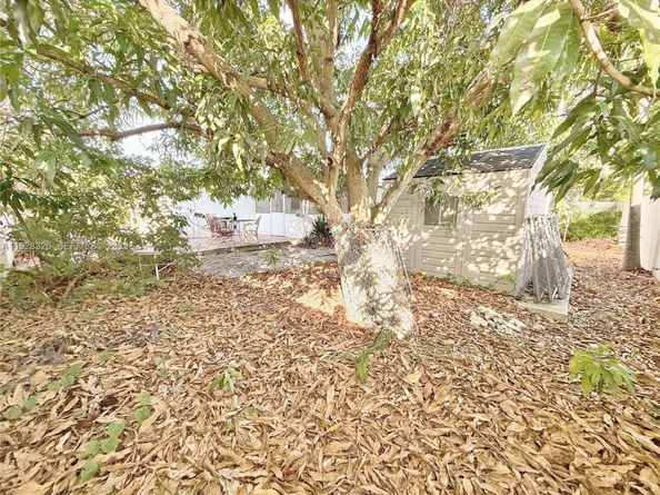 334 W 36th Ter, Hialeah FL 33012