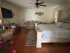 12421 SW 76th St, Miami FL 33183