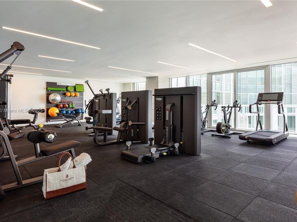 1031 W 48th St 6, Miami Beach FL 33140