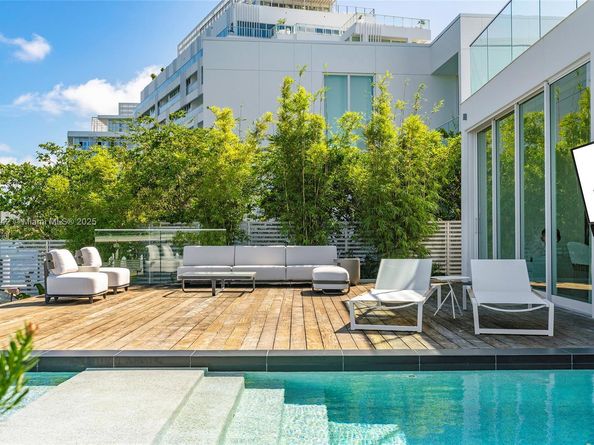 1031 W 48th St 6, Miami Beach FL 33140