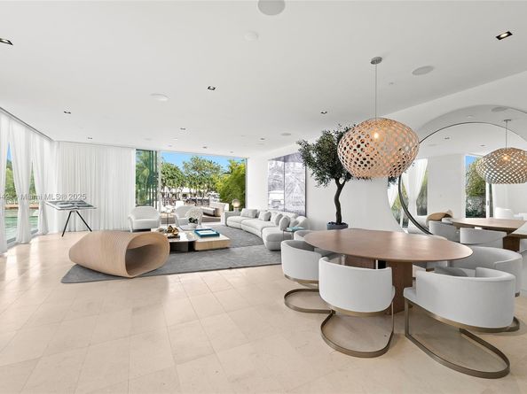 1031 W 48th St 6, Miami Beach FL 33140
